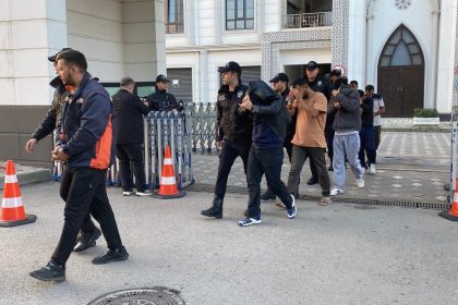 35 milyon liralik gecersiz bungalov vurgunu 14 kisi tutuklandi aW69QKWH