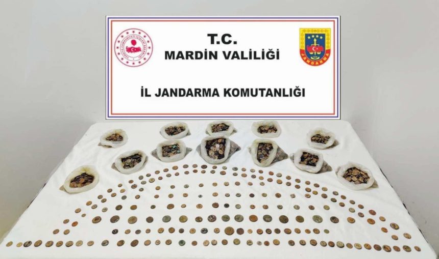 4 bin 897 sikkeyi satmak için müşteri ararken yakalandılar 71 4 bin 897 sikkeyi satmak icin musteri ararken yakalandilar GxLWWDW1