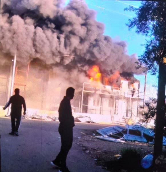 antalyada isletme deposunda yangin vm1LFX4p