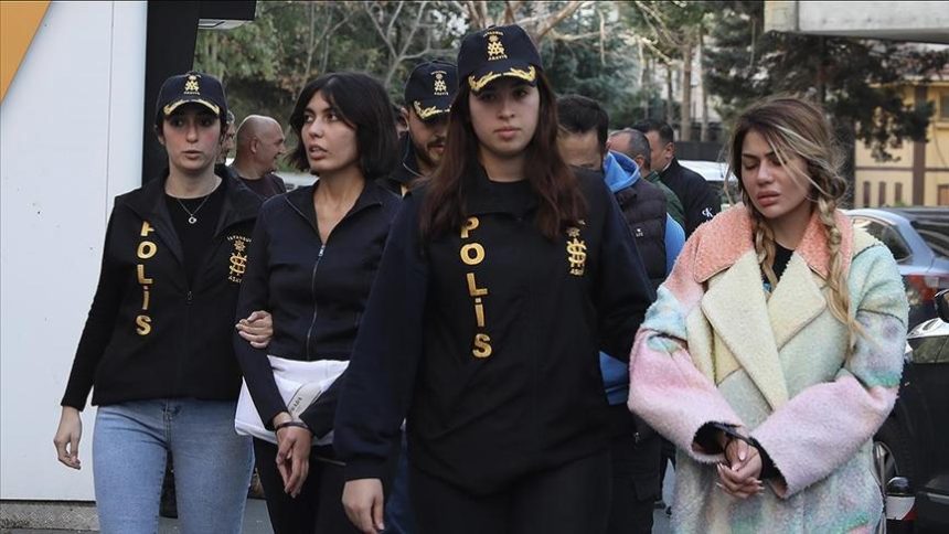 Bahar ve Nihal Candan'ın yargılandığı davada iki sanığa tahliye 71 bahar ve nihal candanin yargilandigi davada iki saniga tahliye 14wKtUnK