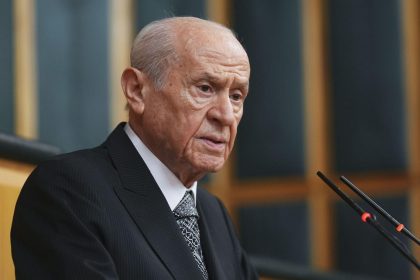 bahceliden 10 kasim bildirisi ataturk bir milletin dirilis sembolu olmustur mCCsGpGt