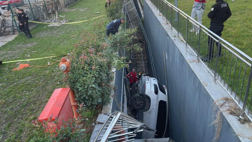 bahcelievlerde kaza 5 metre yuksekten dustu hUxXdgFI