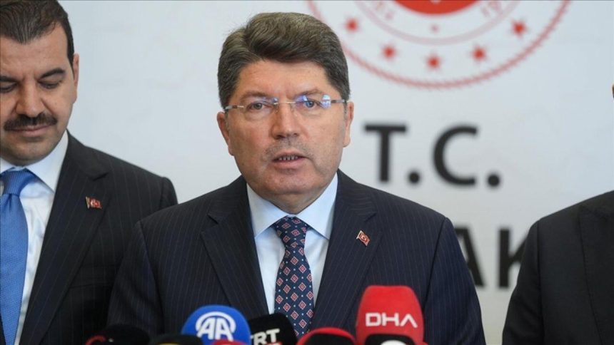 Bakan Tunç'tan 11. Yargı Paketi açıklaması 71 bakan tunctan 11 yargi paketi aciklamasi L2FI3dzs