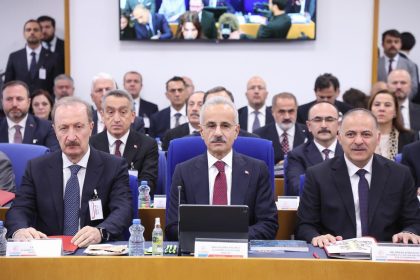 bakan uraloglu kocaelide coken binanin metroyla hicbir ilgisi yok CCTvOjSX