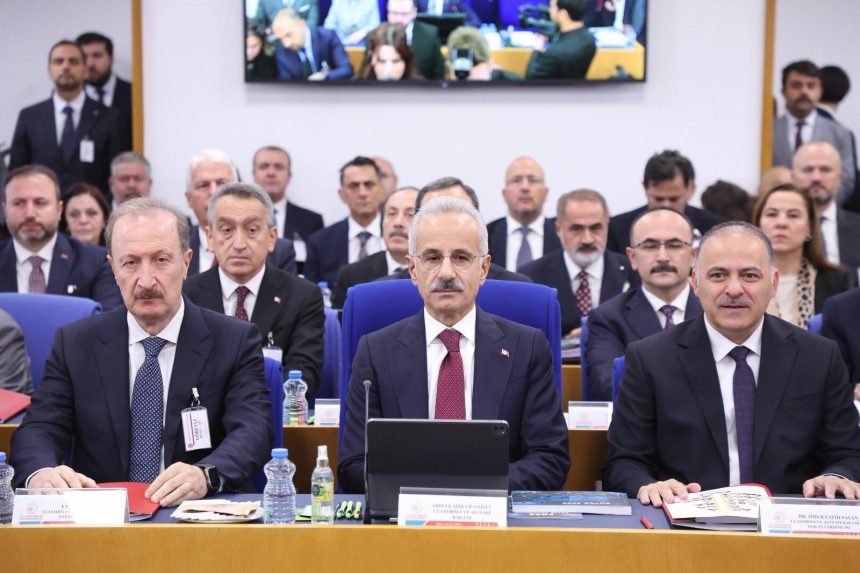 Bakan Uraloğlu: Kocaeli'de çöken binanın metroyla hiçbir ilgisi yok 71 bakan uraloglu kocaelide coken binanin metroyla hicbir ilgisi yok CCTvOjSX