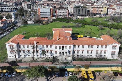 balikli rum hastanesine operasyon profesor eczaci ve tibbi sekreter gozaltinda 1KxuX6tQ