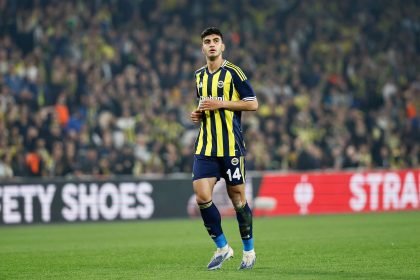 birinci sefer 11de basladi performansi alkis aldi 55te 52 isabet ve yuzde 945 muvaffakiyet kdCwx1sn