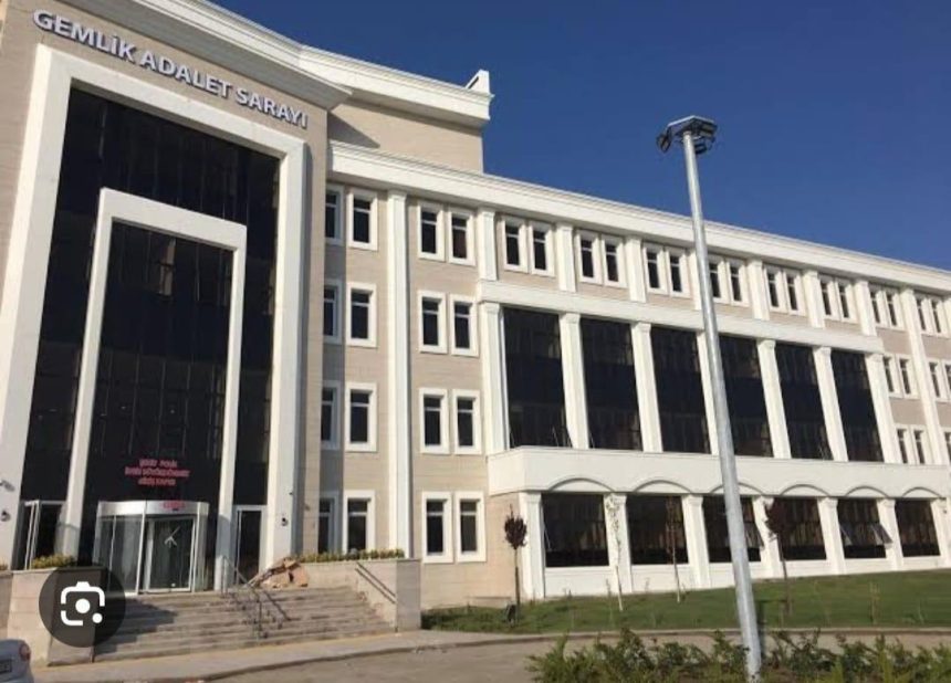 Bursa'da yasa dışı bahis operasyonunda 7 kişi tutuklandı 71 bursada yasa disi bahis operasyonunda 7 kisi tutuklandi yYdMUjSb