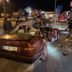 cesit otobusu ile carpisan arabada 2 kisi oldu wycpdZas