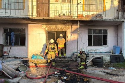 duzcede yangin dumandan etkilenen 5 kisi hastaneye kaldirildi 5TXIBt1G