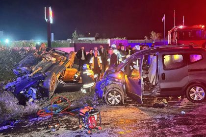 edirnede zincirleme kaza 1 meyyit 2 yarali H7j2Xpnz