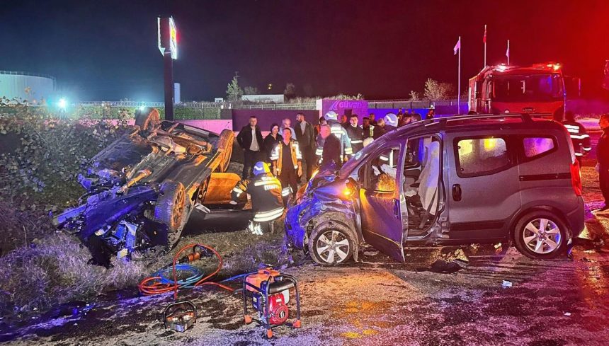 Edirne'de zincirleme kaza: 1 meyyit, 2 yaralı 71 edirnede zincirleme kaza 1 meyyit 2 yarali H7j2Xpnz