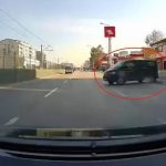 el freni cekilmeyen minibus dehset saciyordu 9cDvHPQ1