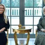 emine erdogan nilden bektas erhurman ile bir ortaya geldi vFnJHE6J