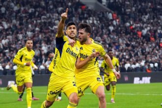 fenerbahce besiktasi devirdi RTiqDhsZ