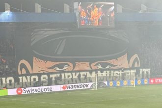 fenerbahce macinda reaksiyon ceken pankarta aciklama QuJAEj3G