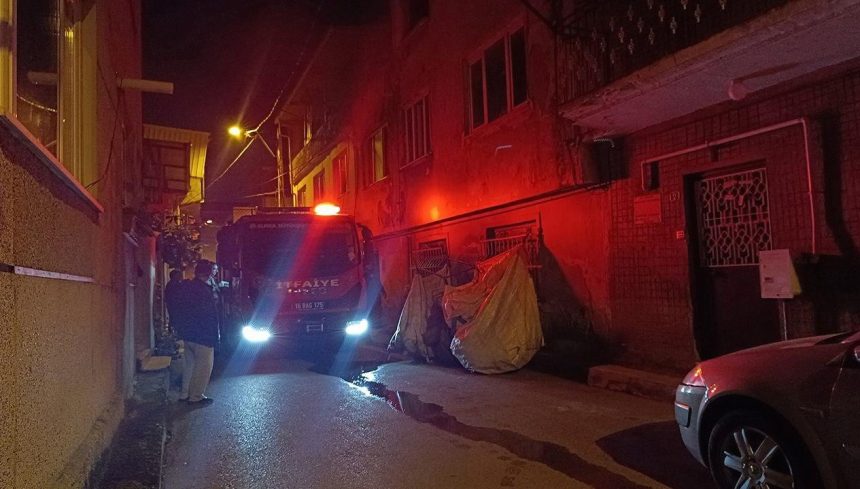Gece yarısı konutunu ateşe verdi 71 gece yarisi konutunu atese verdi E4ytrCDb