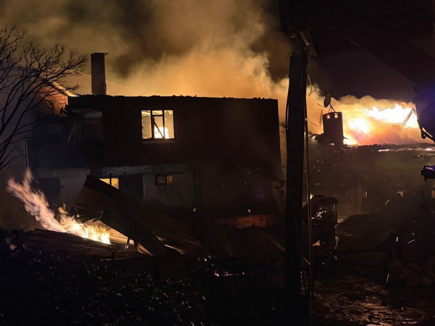 gemlikte yangin kafede basladi meskenlere sicradi P6fRgTcu