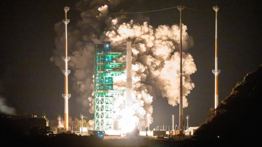 Güney Kore'nin roketi "Nuri" bir birincisi başardı 71 guney korenin roketi nuri bir birincisi basardi Bpw2EmPc