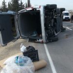 hafif ticari arac ile araba carpisti 4 yarali 8BfnCGs3