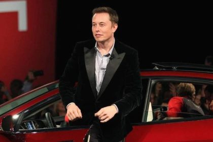 hissedarlar onay verdi tesladan muska 1 trilyon dolarlik odeme iymPTeux