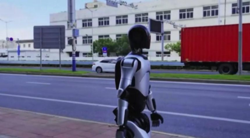 insansi robot 3 gunde 106 kilometre yurudu WNph5Wnj