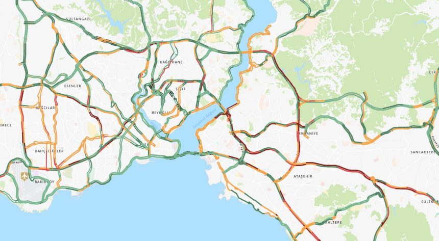 istanbulda saganak trafik yogunlugu artti Wnfld7hc