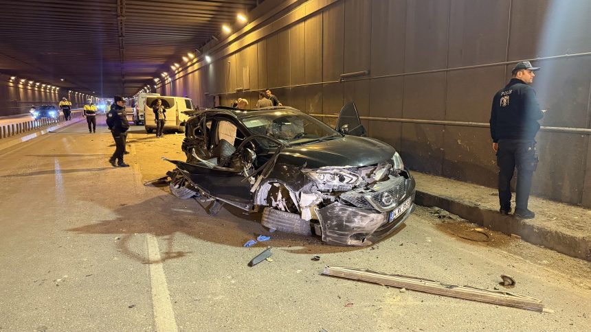 karsi seride gecen cip panelvanla carpisti 2 meyyit 1 yarali 2QCGsBGn