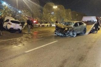 kartalda zincirleme kaza 5 yarali m3CD27uc