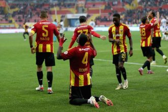 kayserispor birinci galibiyetini 11 haftada aldi 3 puan 3 golle geldi JVkmJujC