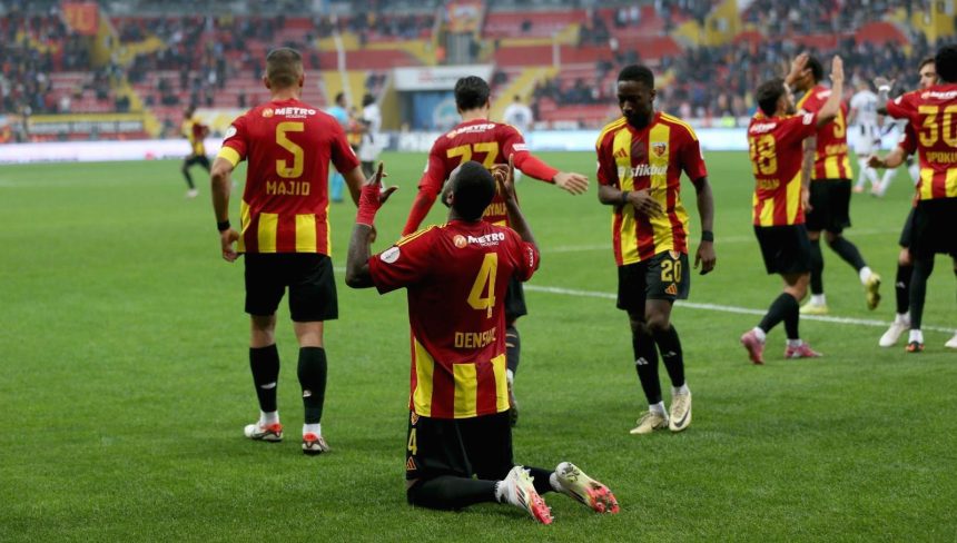 Kayserispor, birinci galibiyetini 11. haftada aldı: 3 puan 3 golle geldi 71 kayserispor birinci galibiyetini 11 haftada aldi 3 puan 3 golle geldi JVkmJujC