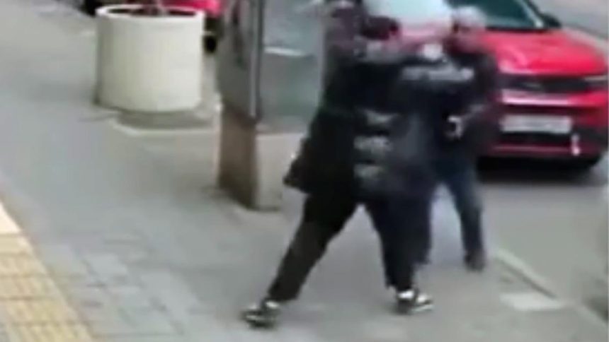 Kiracı eski mesken sahibini dövdü 71 kiraci eski mesken sahibini dovdu 26Xtjhr4