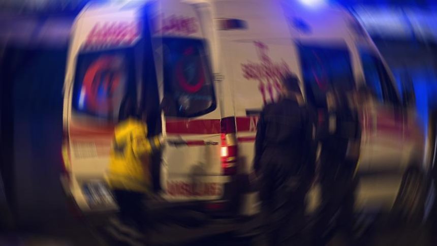 Kömür madeninde göçük. Yaralı emekçiyi arkadaşları kurtardı 71 komur madeninde gocuk yarali emekciyi arkadaslari kurtardi Zq2jPgeX