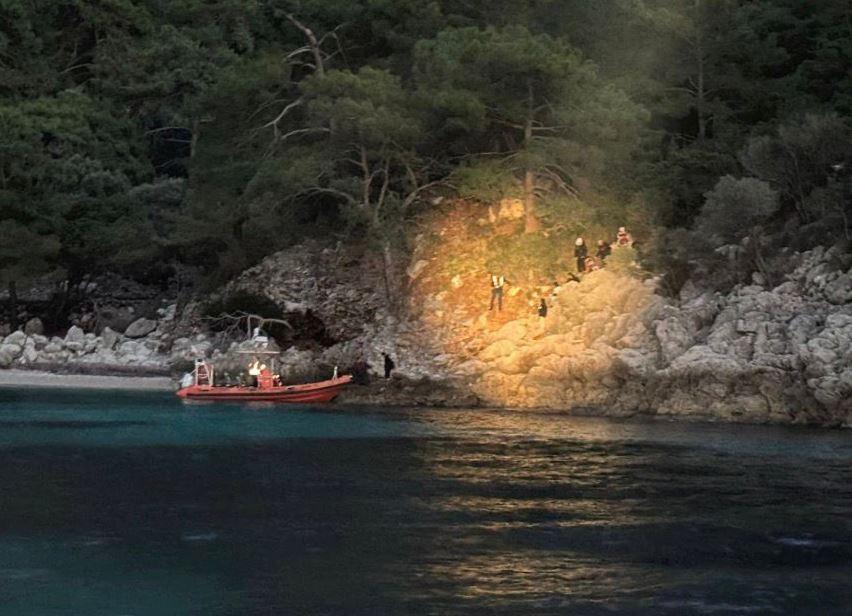 Koyda mahsur kalan göçmenler kurtarıldı 71 koyda mahsur kalan gocmenler kurtarildi L9hK9uIn