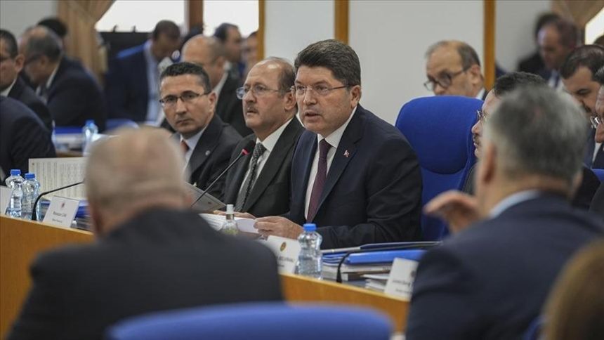 kurulda bayana yonelik siddet tartismasi QQaa9H4F