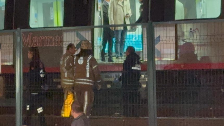 marmaray duraginda raylara atlayan kisi oldu iaWZGsMm