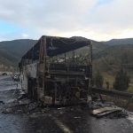 ogrencileri tasiyan otobus kule dondu OxCQbqew