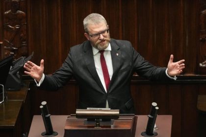 polonyadan israil fedailigine hayir sesleri gpEvsZTW