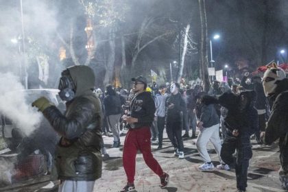 sarachane davasinda tum saniklar beraat etti xNBXtux7