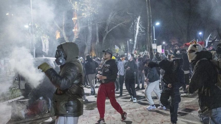 sarachane davasinda tum saniklar beraat etti xNBXtux7