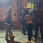 sarrafta gecersiz altin bozduran sahislar yakalandi Xzk8RQ8H