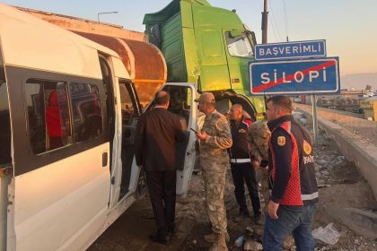 silopide ogrenci servisi ile tanker carpisti 14 yarali 5mMLhWwj