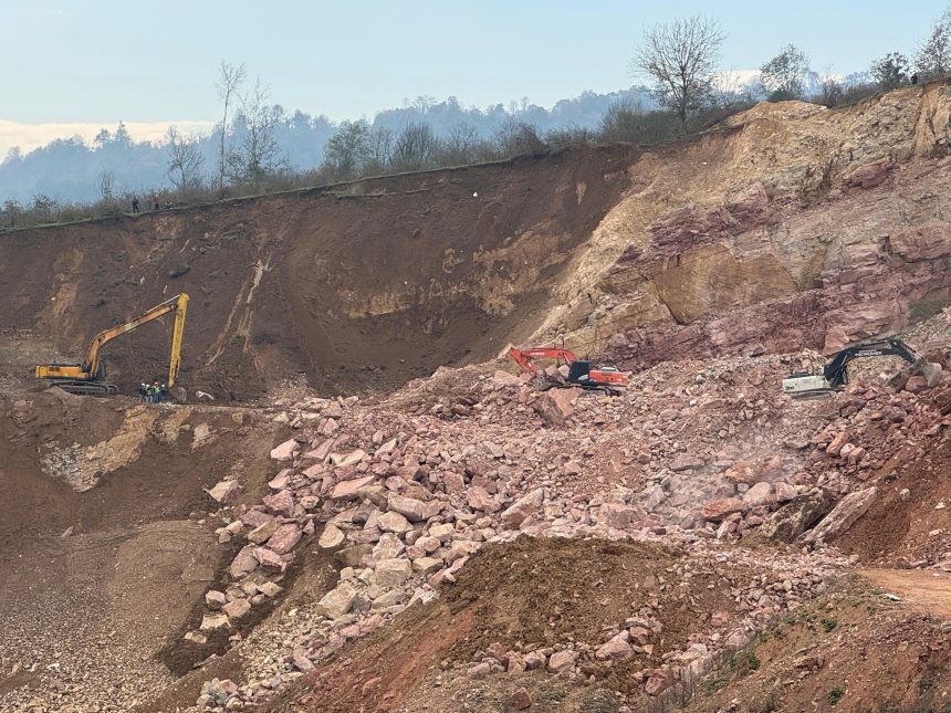 tas ocagindaki gocukte tekrar arama kurtarma calismasi TSKi6mPn