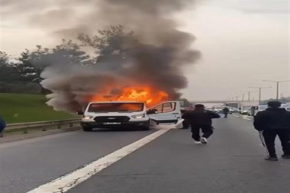 tem otoyolunda kamyonet alev alev yandi pefjAUtj
