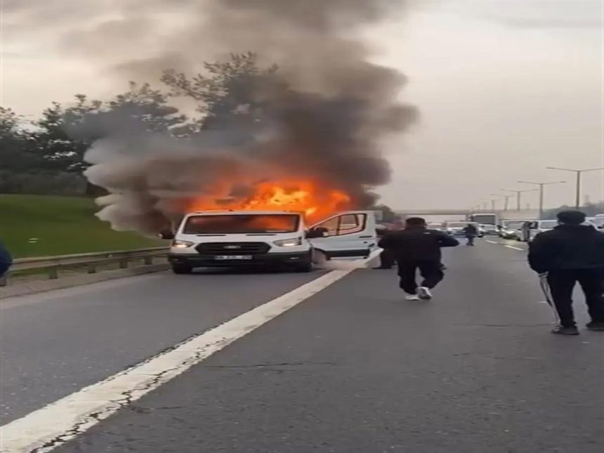 tem otoyolunda kamyonet alev alev yandi pefjAUtj