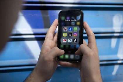 toplumsal medyada yas hududu hazirligi ARck8SZB