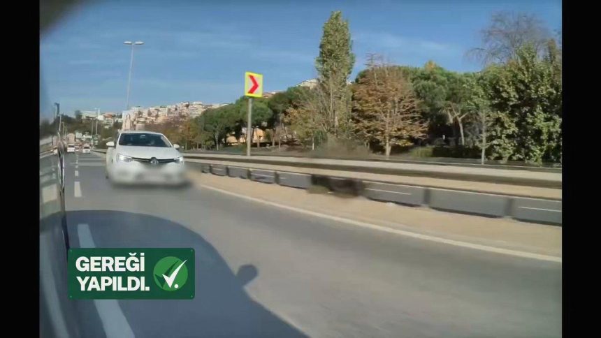 Trafikte şoförün önünü kesti: İşte yeni kanunda cezası 71 trafikte soforun onunu kesti iste yeni kanunda cezasi t7QSt1eu