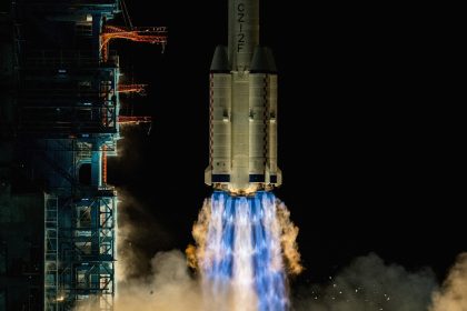 uzayda mahsur kaldilar cinli taykonotlar icin kurtarma vazifesi 78cCnH6r