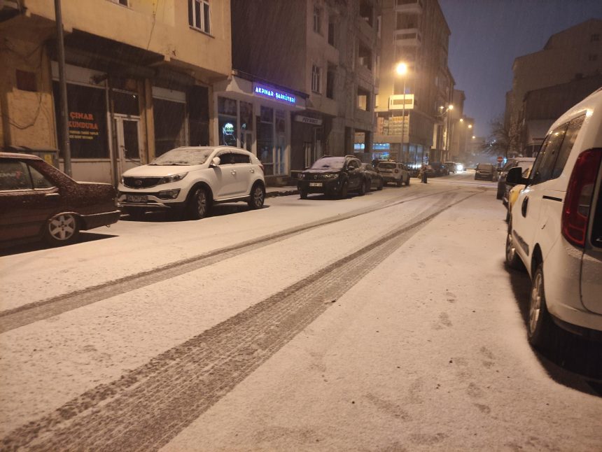 ardahan yagan karla beyaza burundu gv9tatR5