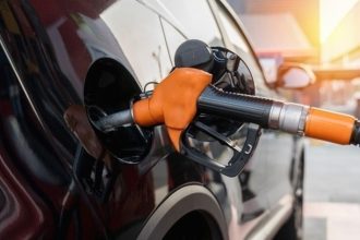 benzine bir indirim daha geldi tabela degisti L92DRPwj